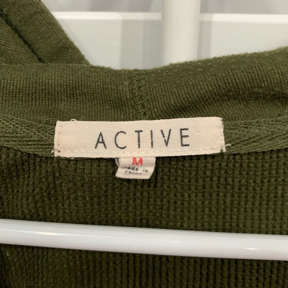Active Jacket - Picture 4 of 6